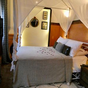 Habitación con Cama King